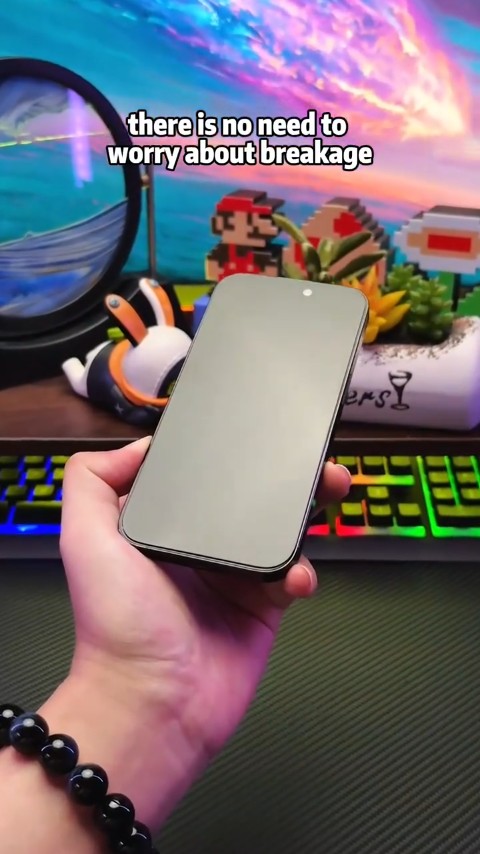 Premium Privacy Screen Protector – Anti-fingerprint, Scratch-resistant
