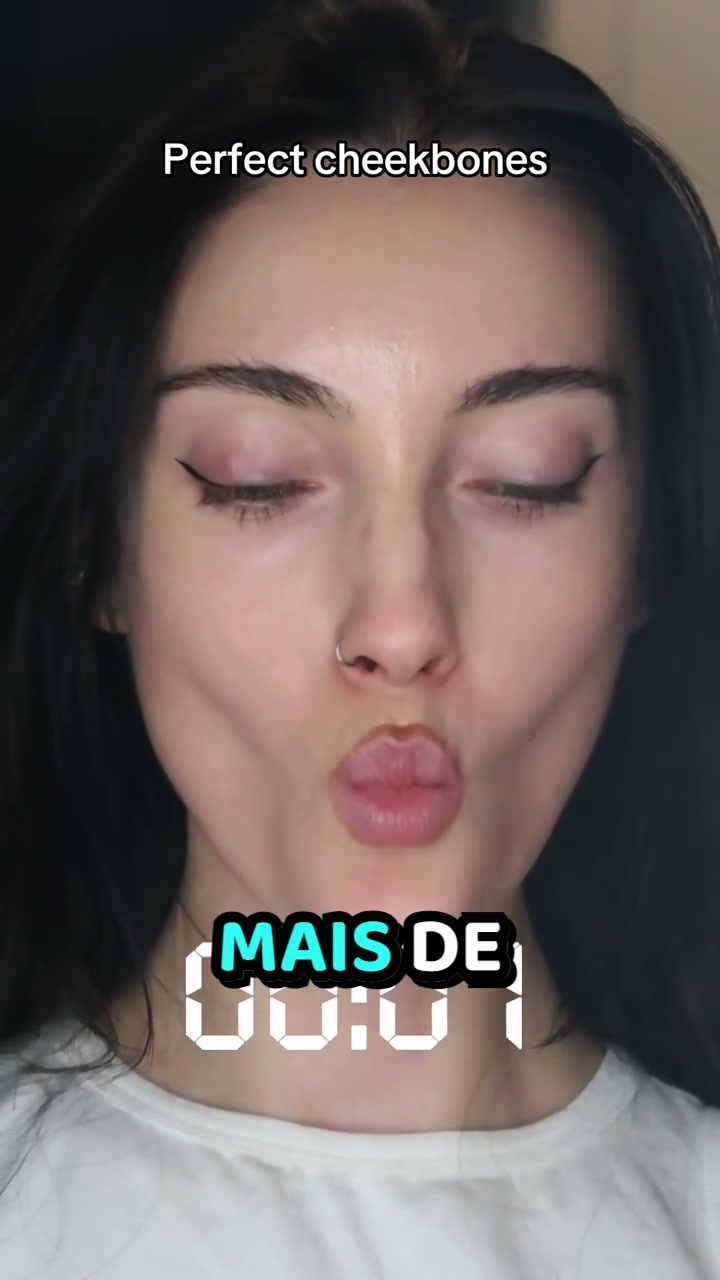 Anúncio de Renata Rios - Reverso Facial Brasileiro