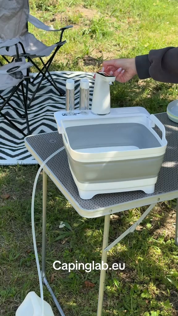 Foldable Outdoor Wash Station for Camping