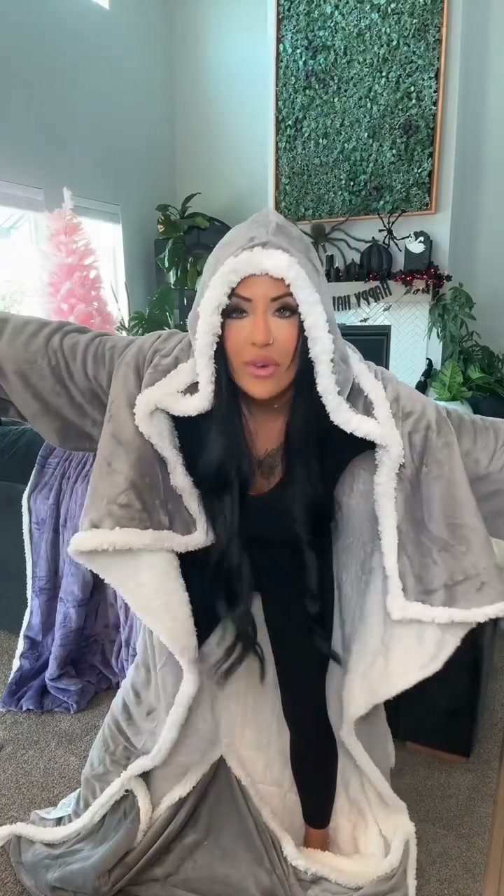 Your Blanket Should Make Its Own Heat