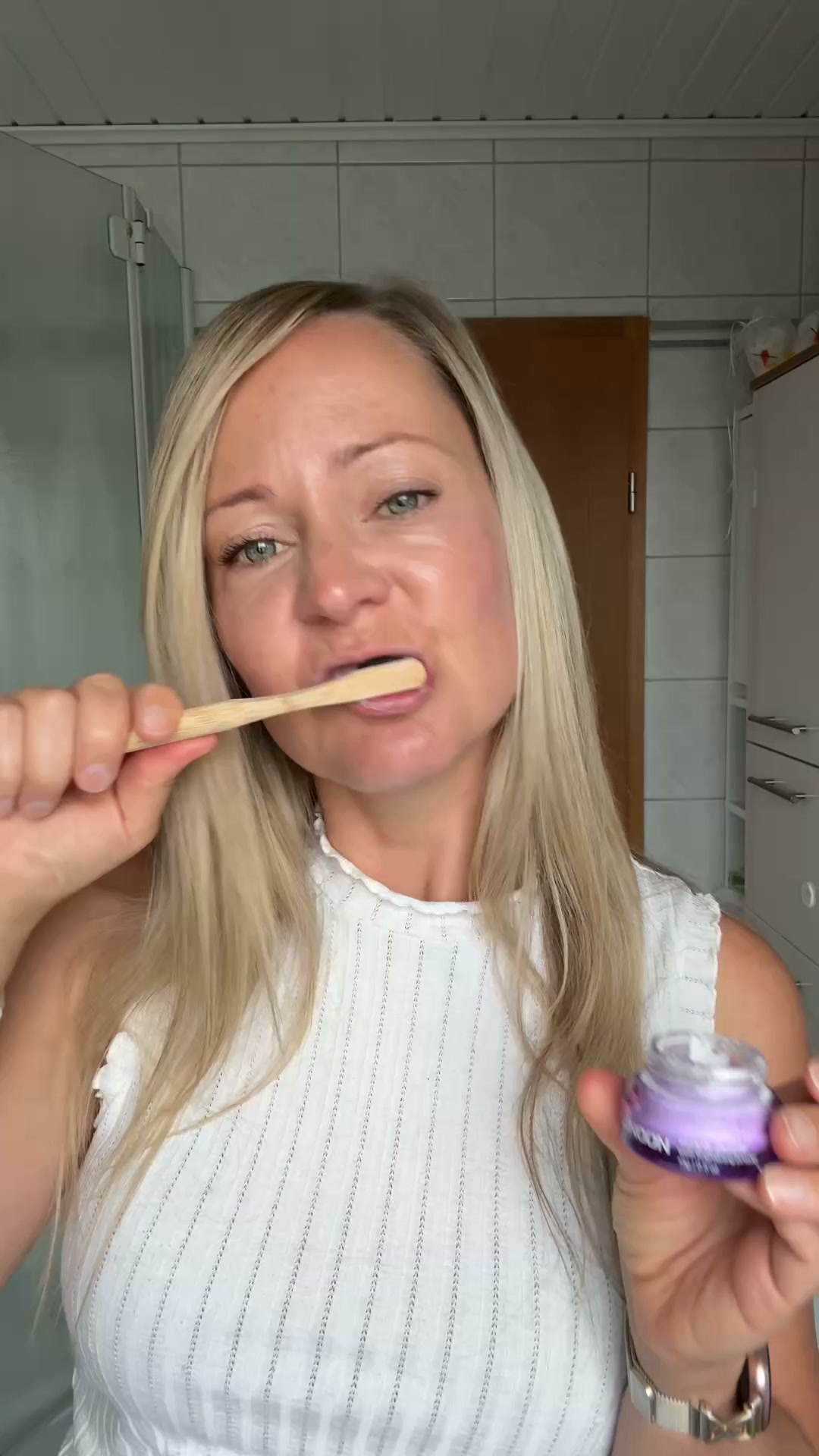 Lila gegen Gelbstich – 10% mit STEFANIE10