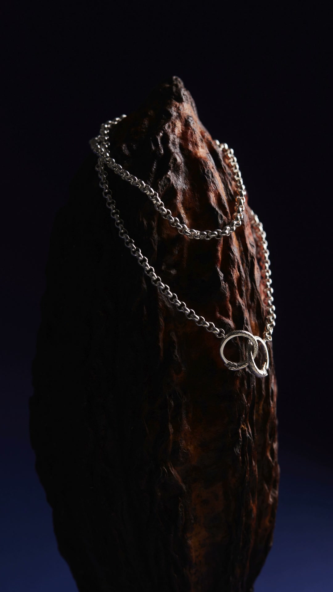 Discover our Symbolic Pieces