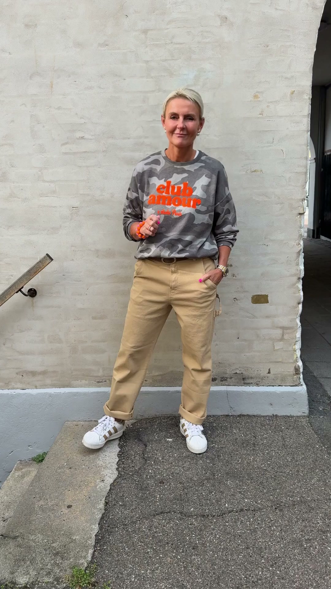 Daniella gör camo enkelt att styla