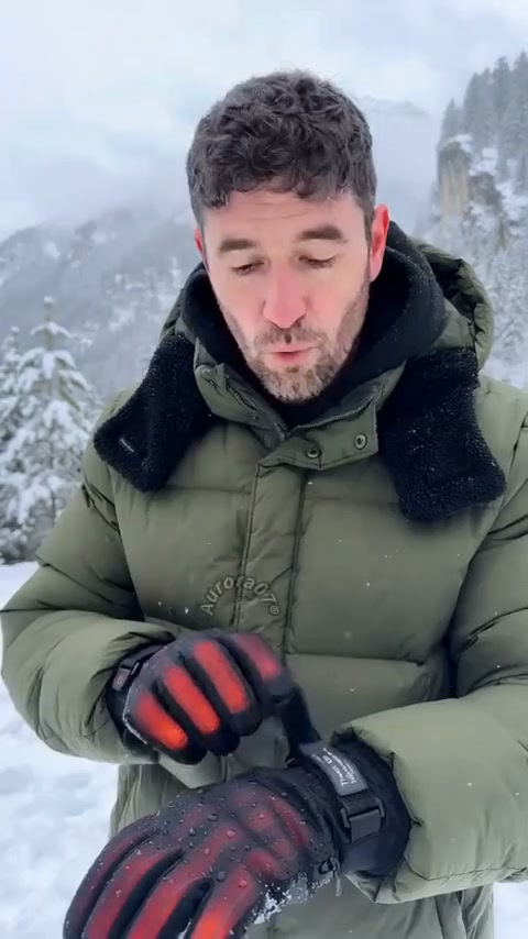 Cold Hands? Switch On the Warmth! Electric Heated Gloves for Cosy Winter Adventures