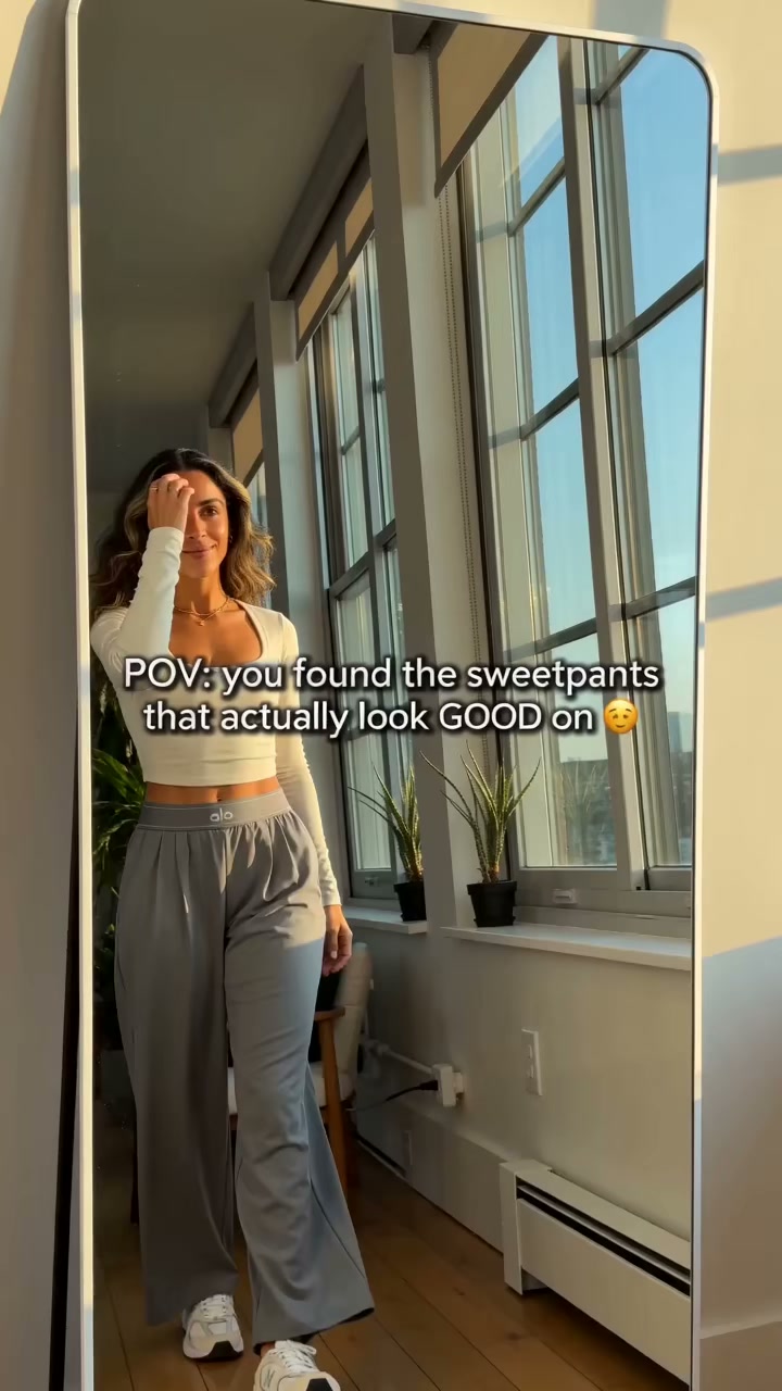 THE PANTS YOU’LL WANT TO LIVE IN.