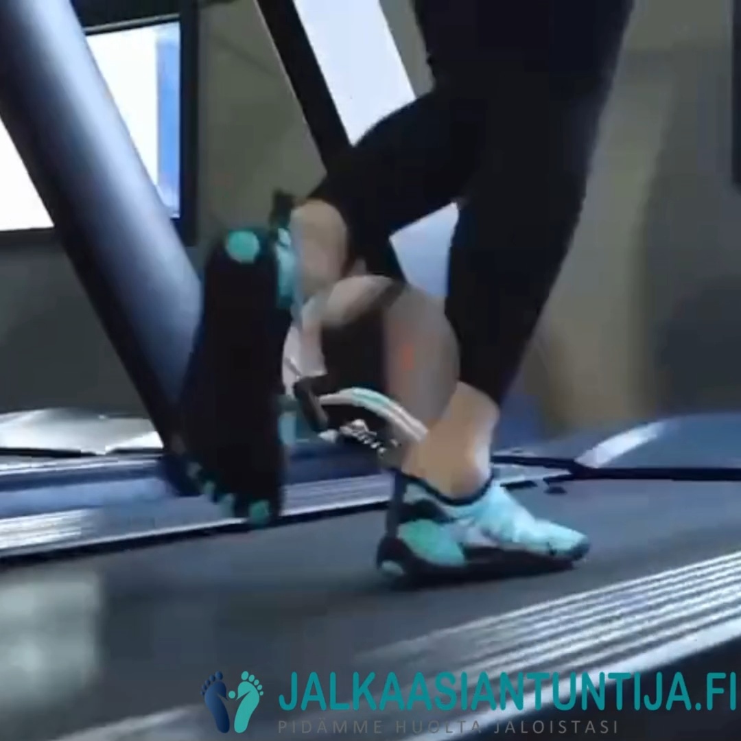Anna jalkojesi liikkua vapaasti