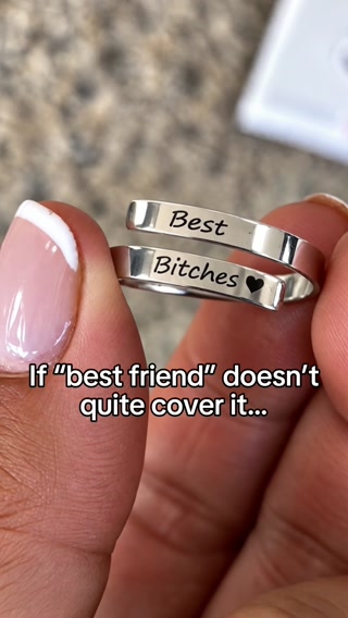 Best Btches Ring