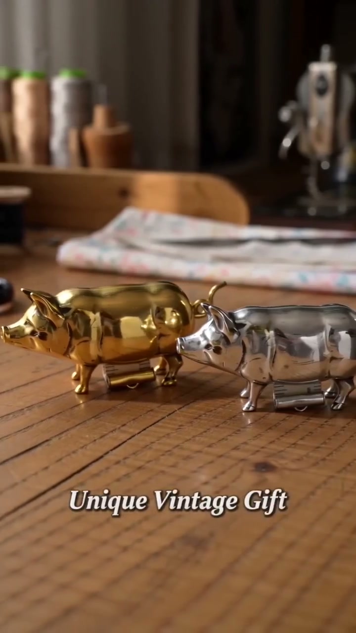 Antique-Inspired Pig Mini Tape Measure