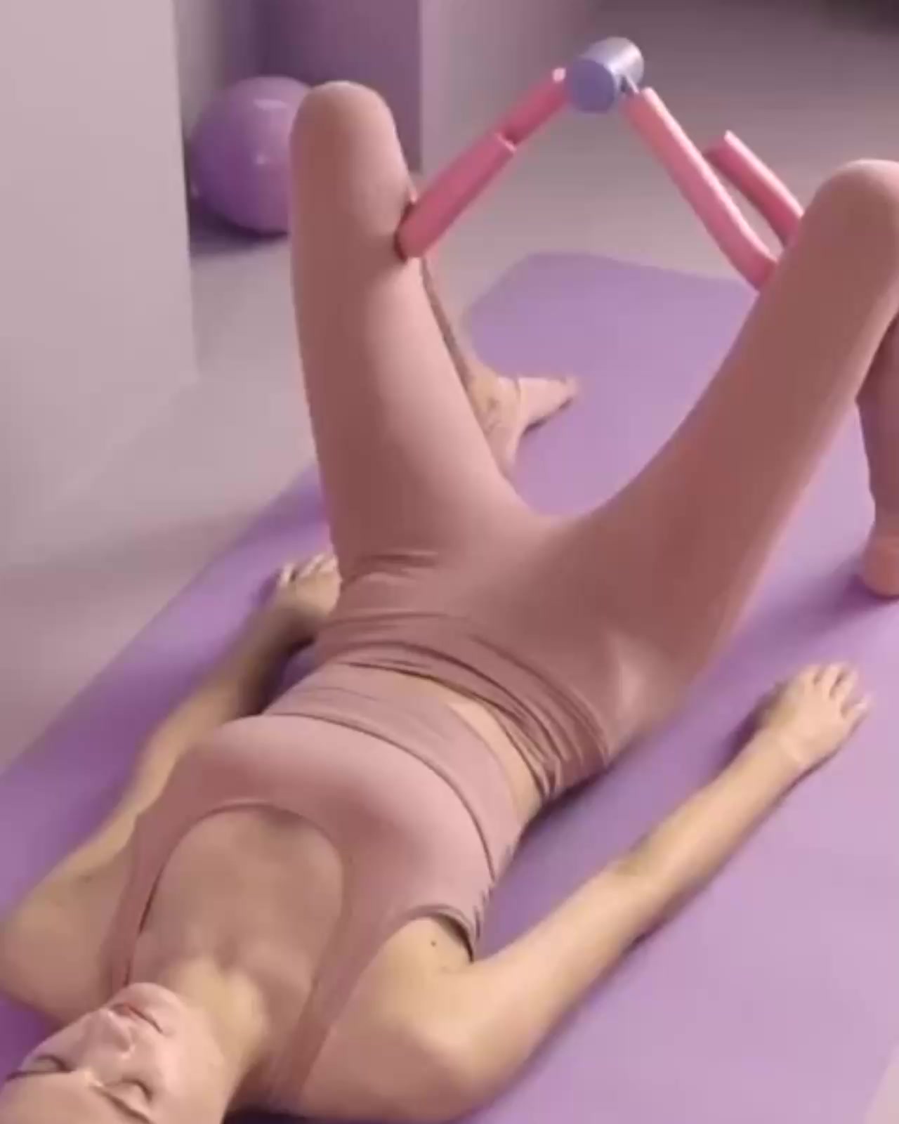 Braccia, cosce, vita e glutei scolpiti
