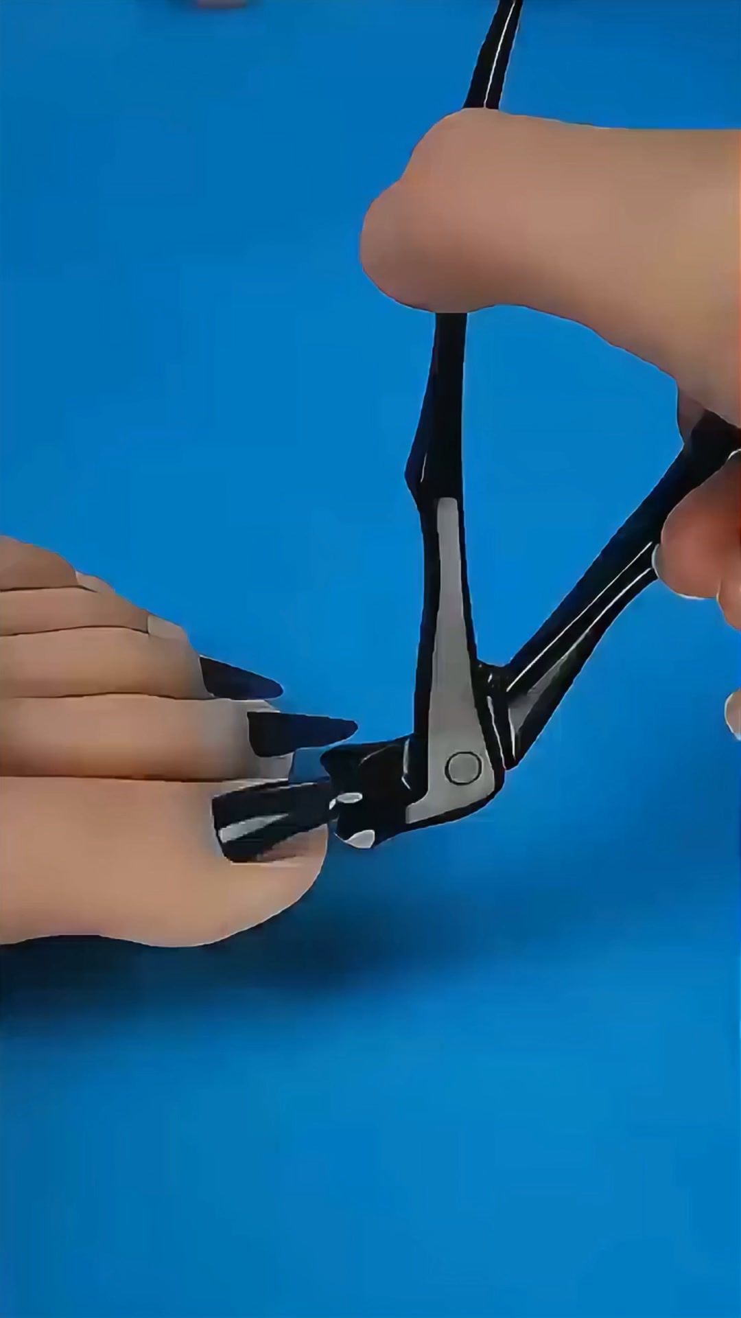Breitmaul-Nagelknipser aus Edelstahl