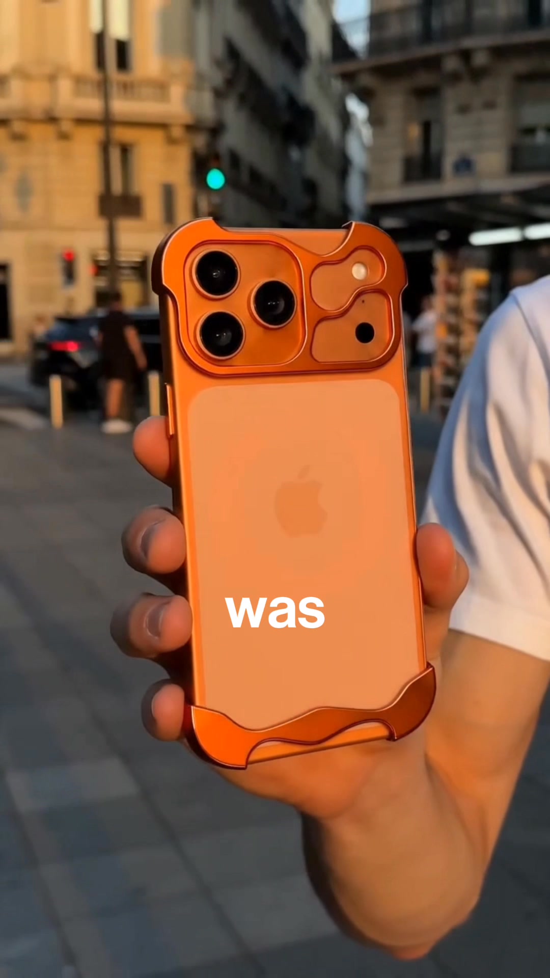 That feeling of your phone without case... But everyday.
