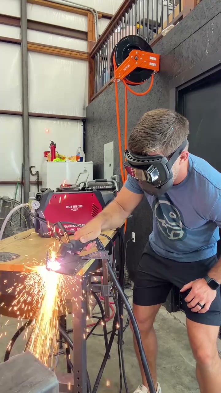Auto-Darkening Welding Helmet