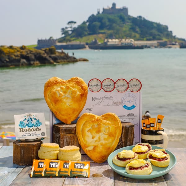 Save £15 · The I Love You Hamper