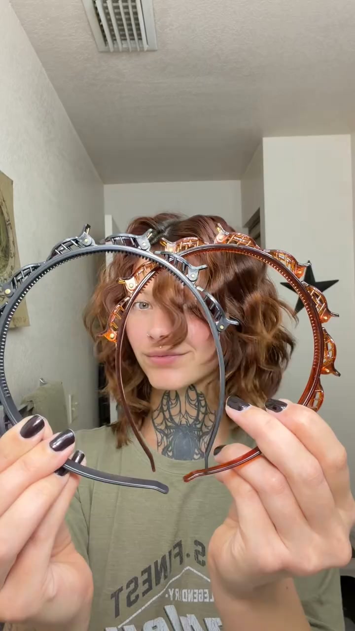 Buy 1 Get 1 Free–Minimalist Resin Headbands for Women