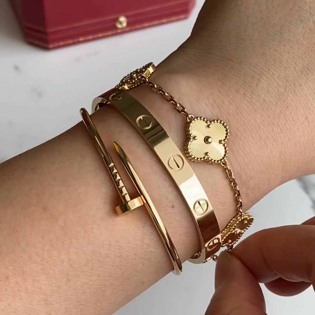 Flash Sale Alert: Buy 2, Get 20% OFF Buy 3, Get 30% OFF