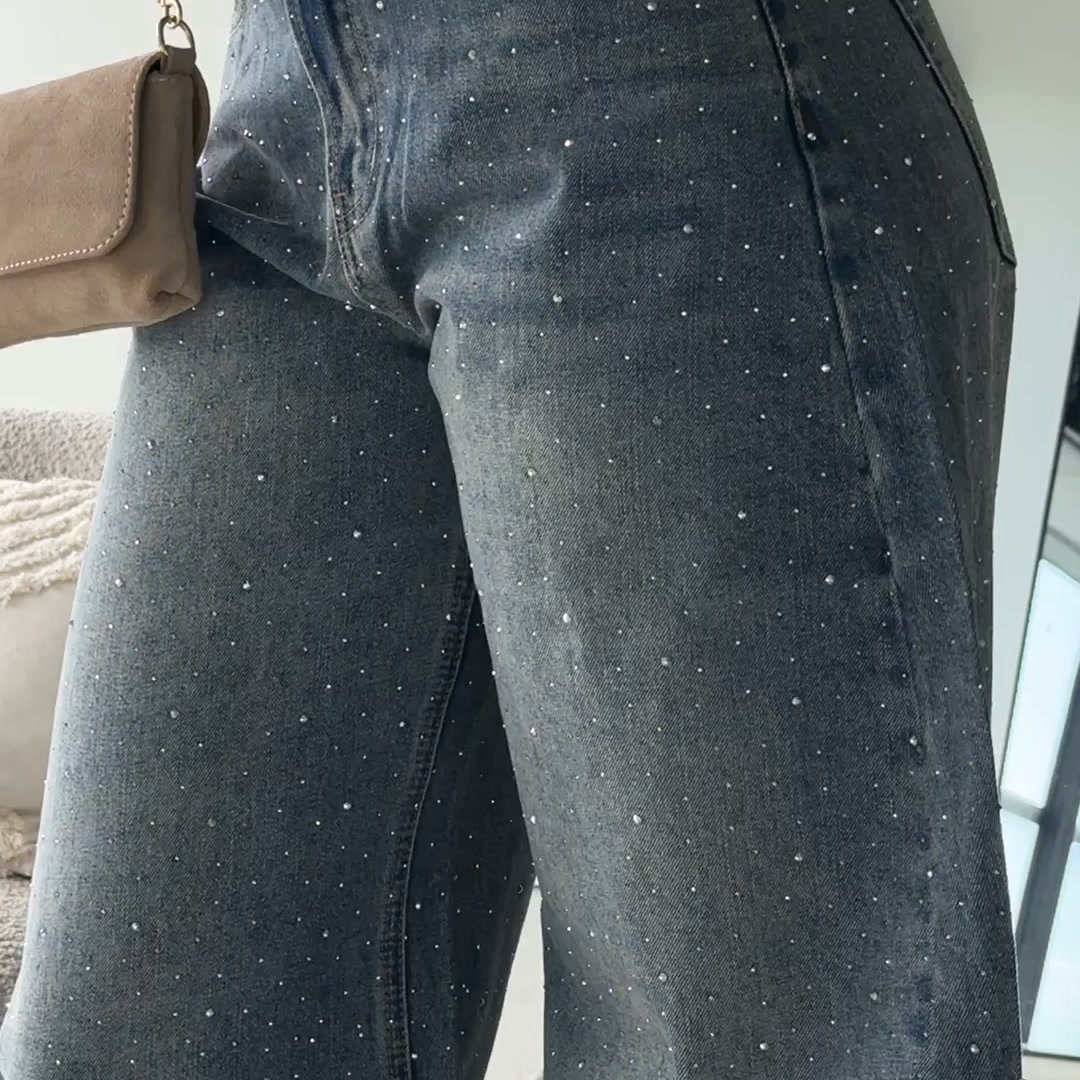 VIRAL ALERT Strass Balloon Jeans