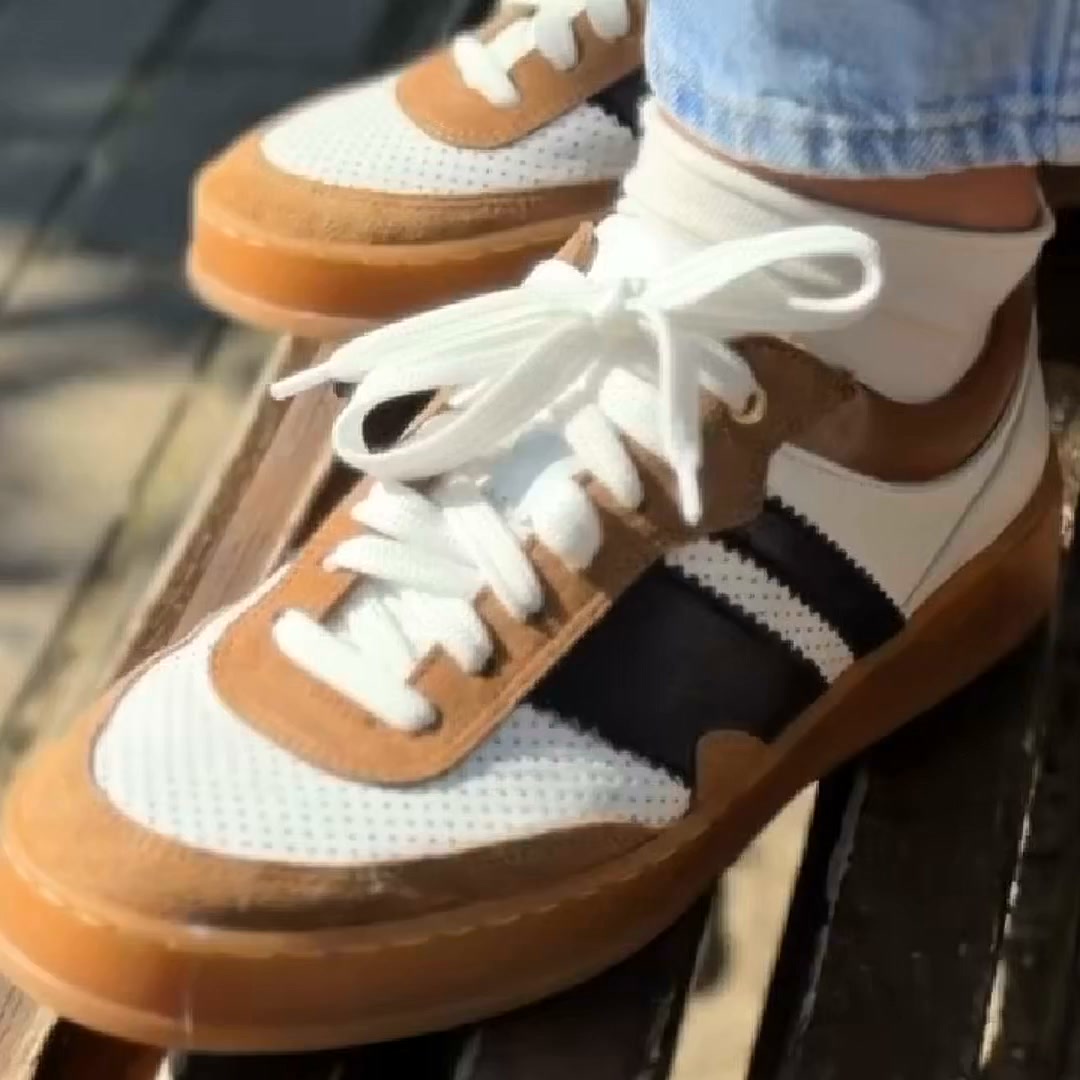 Beżowo-białe sneakersy