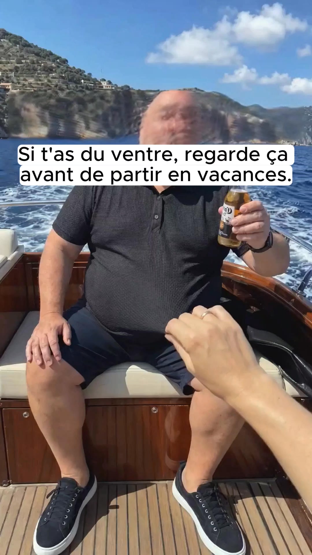 Le polo conçu pour les hommes qui ont du ventre