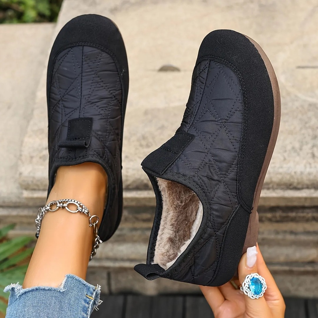 Winter Quilted Flats for Women – Soft, Cozy & Non-Slip