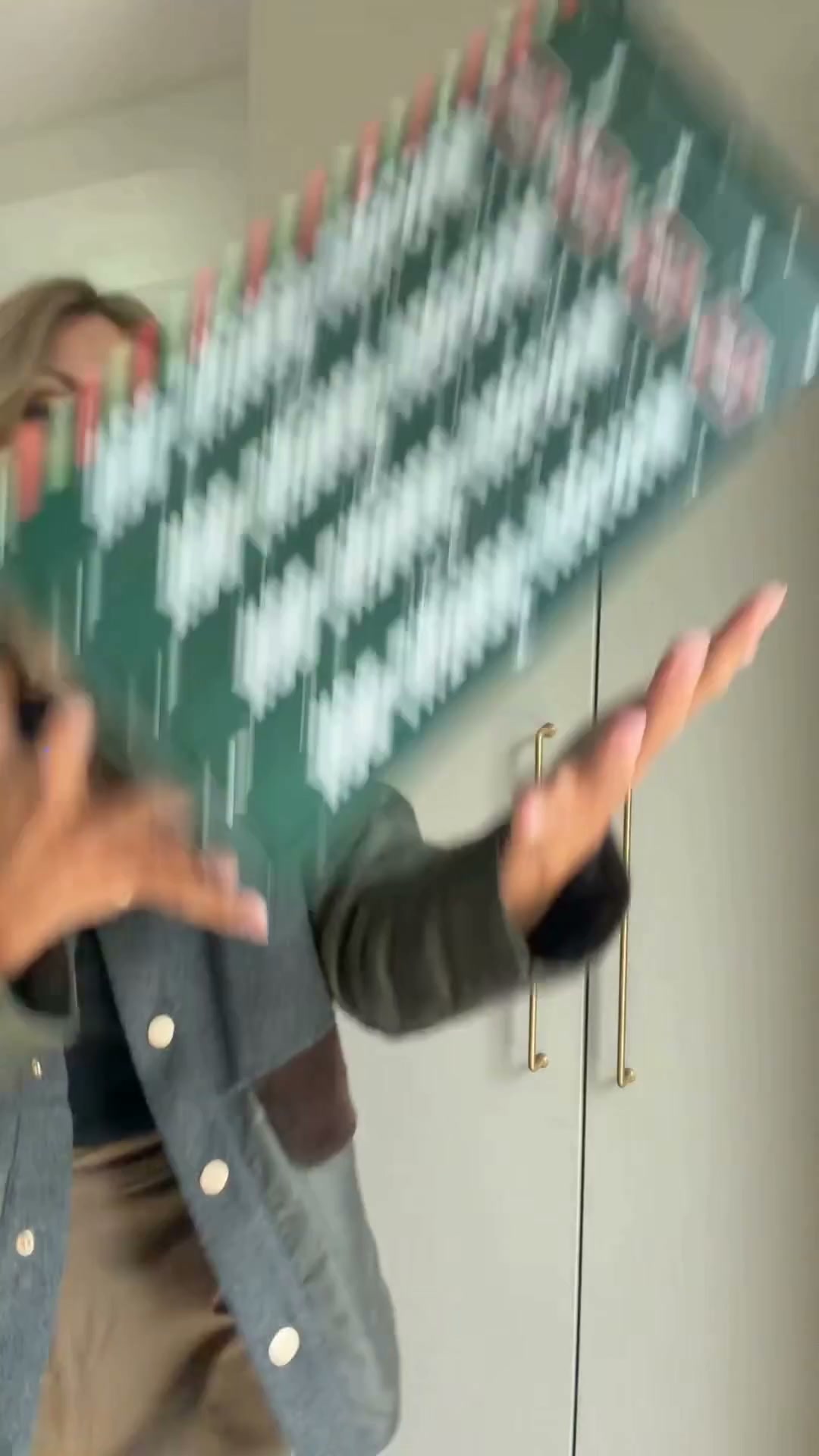 Køb adventskalenderen her