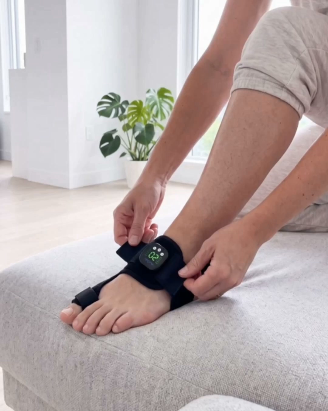 15-Min Bunion Relief With EMS | 50% OFF