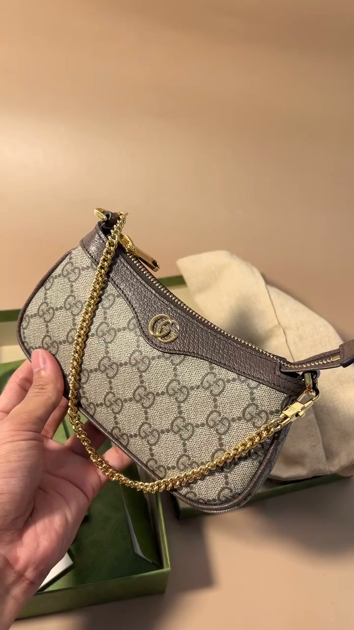 Anúncio de Sa Vogue Ltd