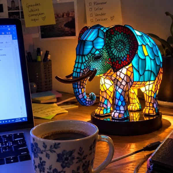 Un petit animal devenu lampe