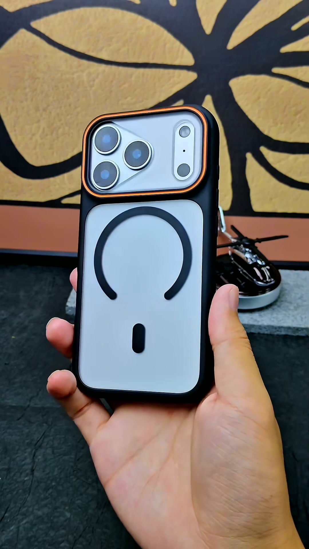 iPhone 17 - Camera Bar Armor Case