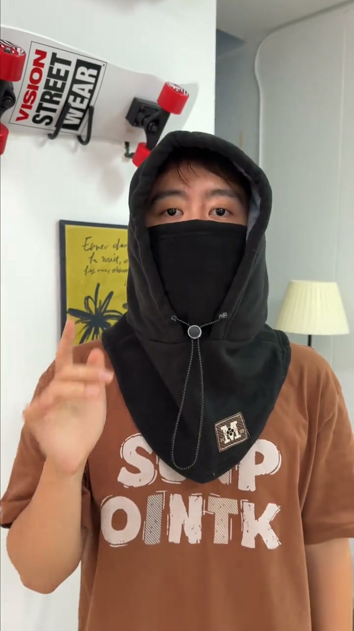 No Hat. No Scarf. Just This.