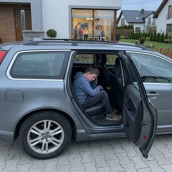 Mamo, tylko nie odchodź.” — chwilę wcześniej krzyczał, żebym wyszła…