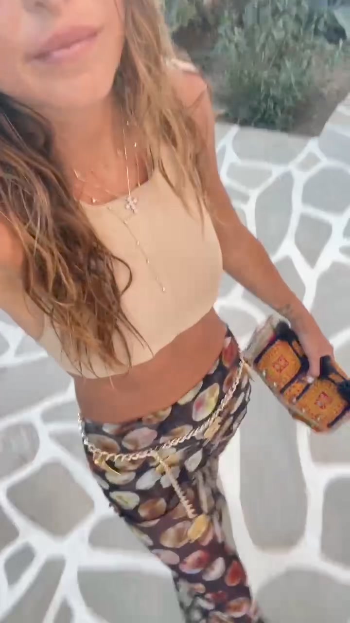 Stay cool. Look hot.