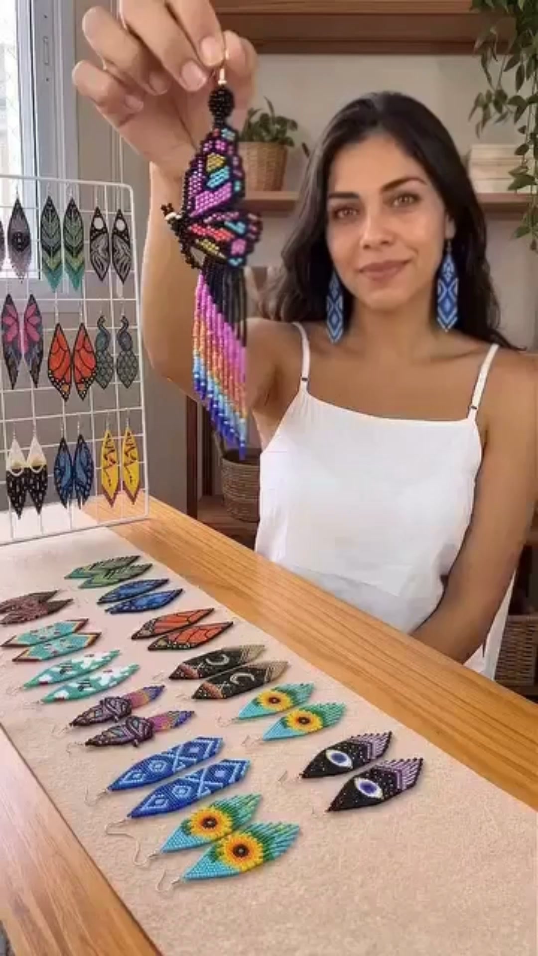 100 SEED BEAD EARRING PROJECTS TO CREATE