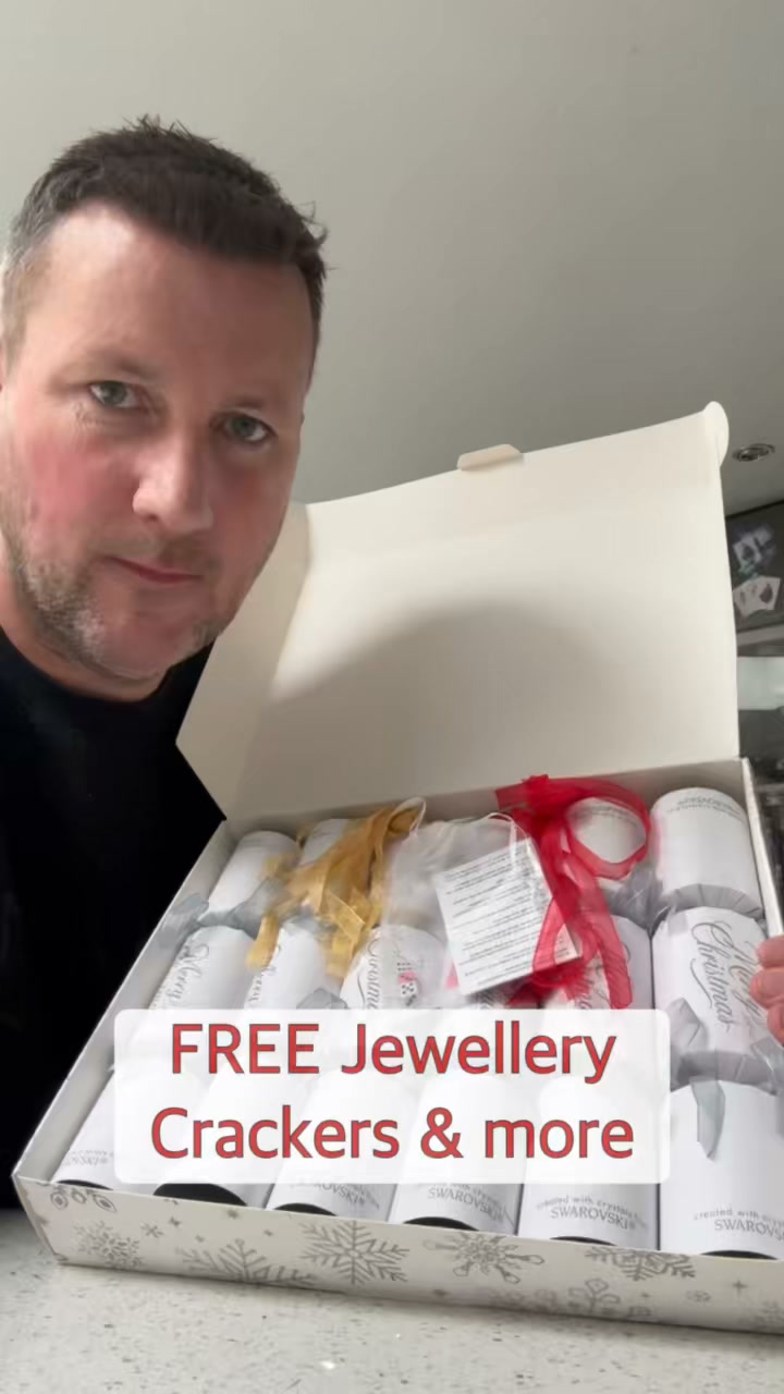 FREE Jewellery Crackers & Mystery Box worth £99
