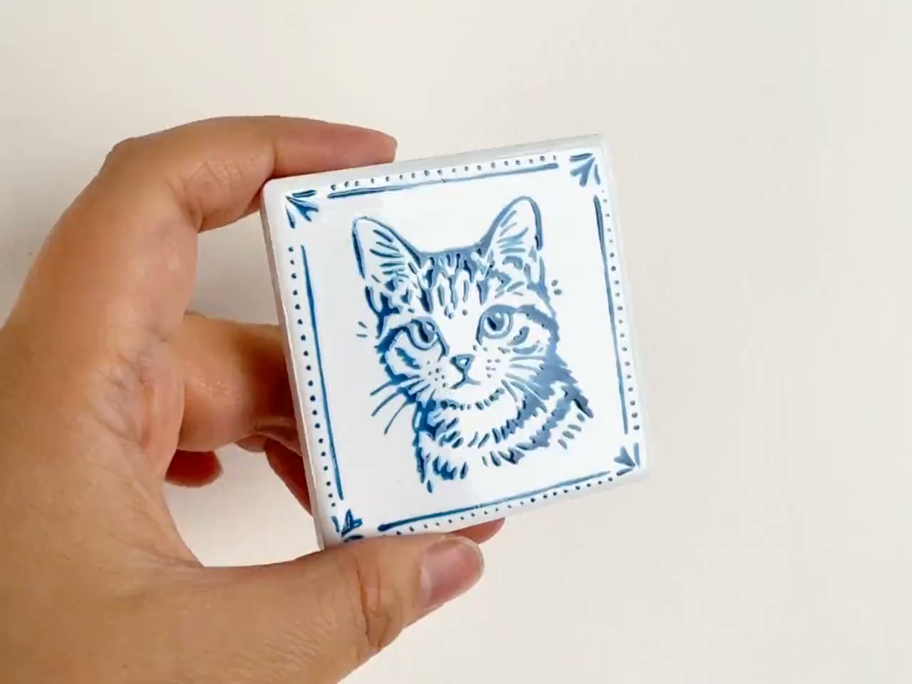 Custom Delft Pet Keepsake!