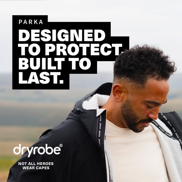 Dryrobe® weather protection. In a Parka.