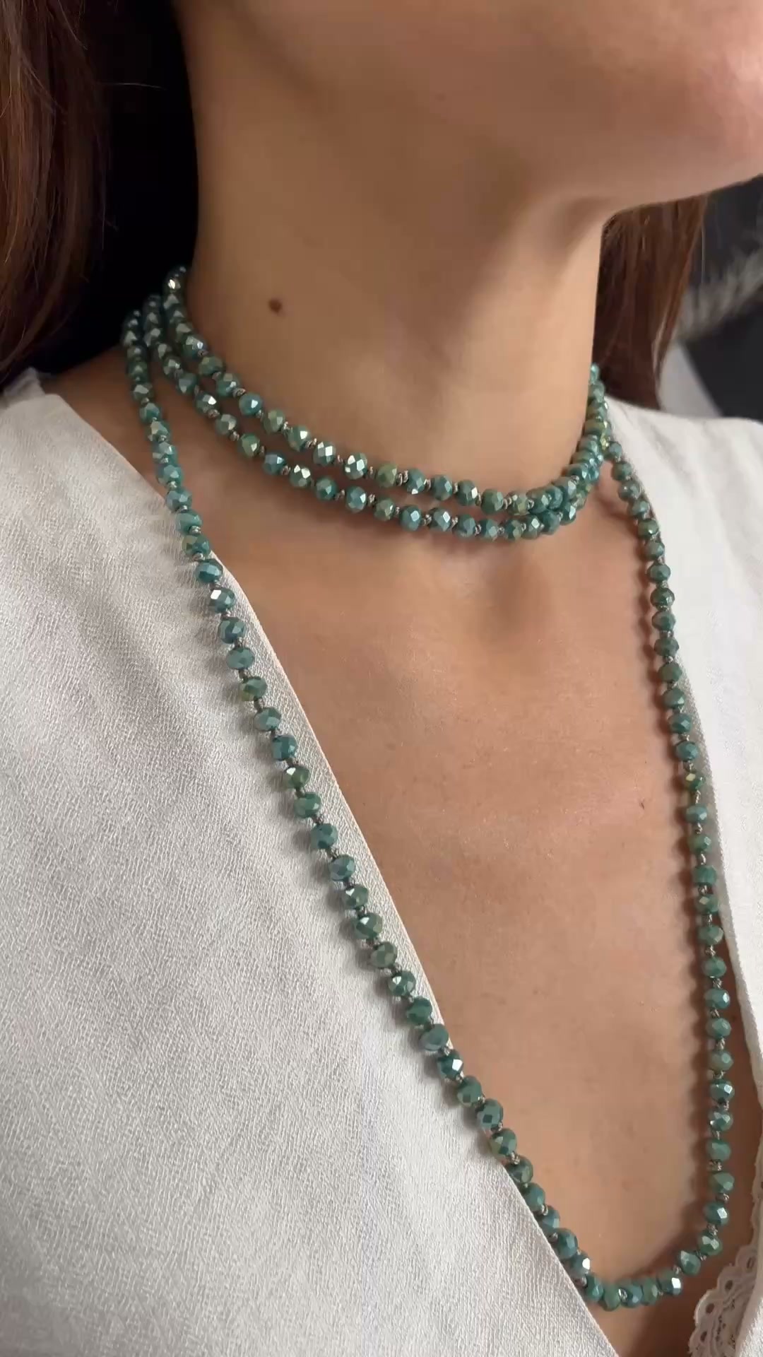 COLLAR NUDOS DE SEDA