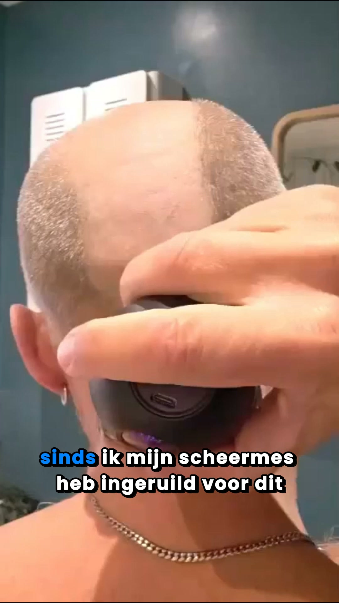 Een glad hoofd in een paar minuten!
