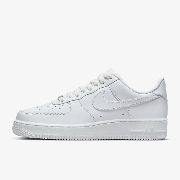 NIKE AIR FORCE 1'07 TRIPLE WHITE