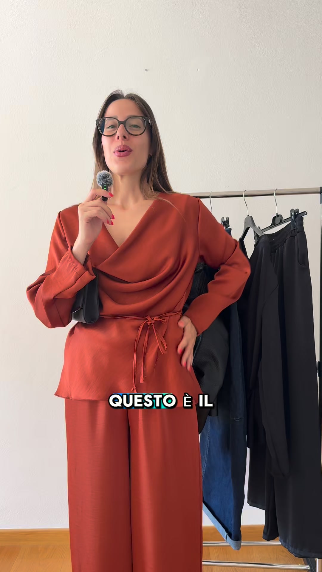 Il completo raso più amato della stagione