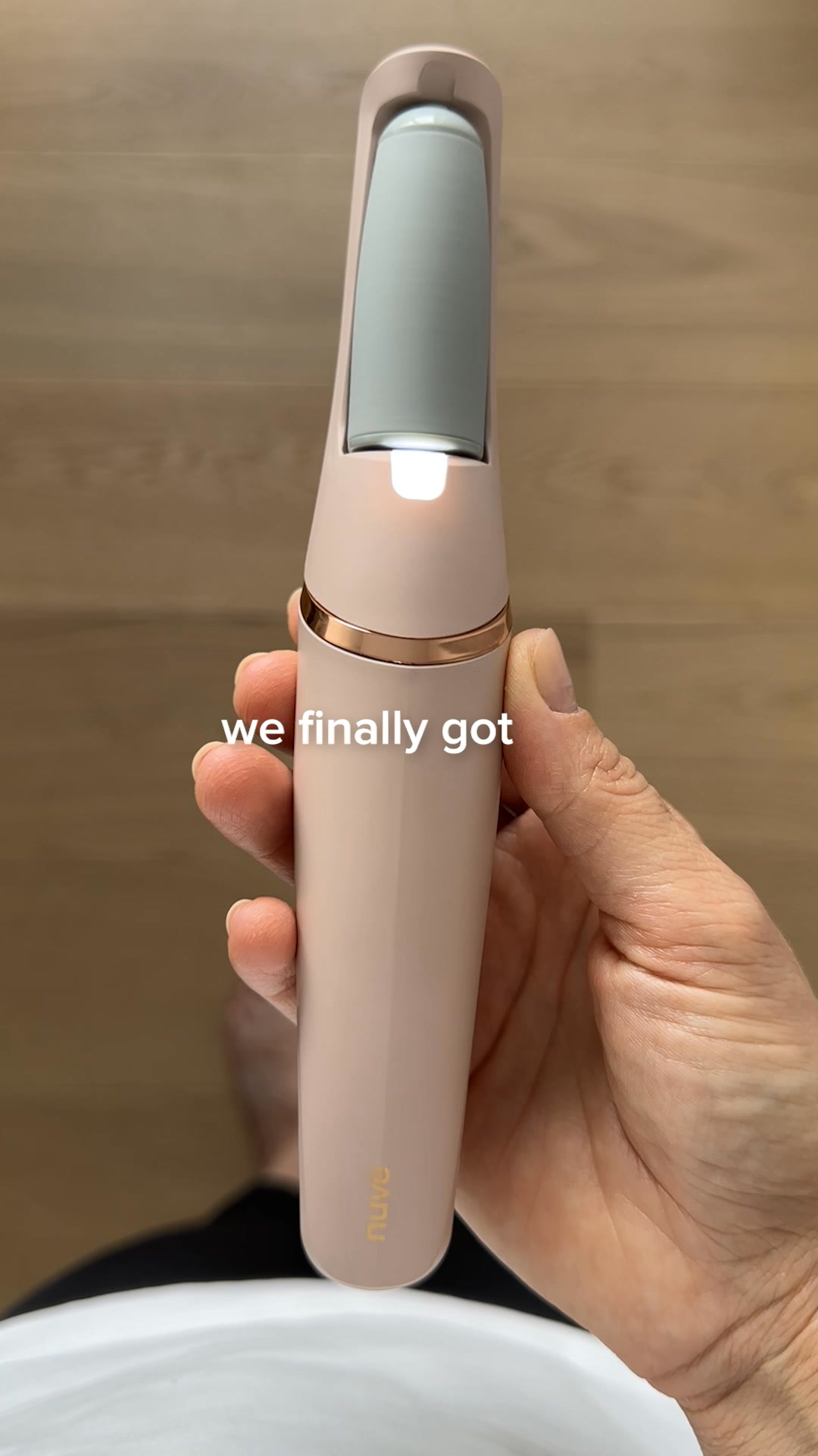 Smooth feet. In minutes. Guaranteed.