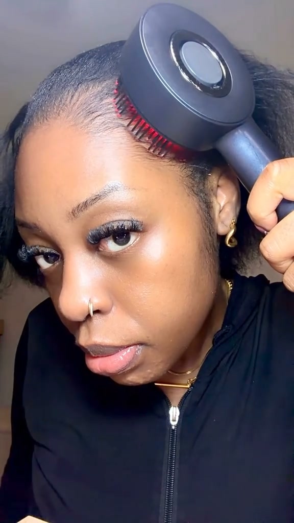 3-in-1: Get yourself a hair brush that does it all!