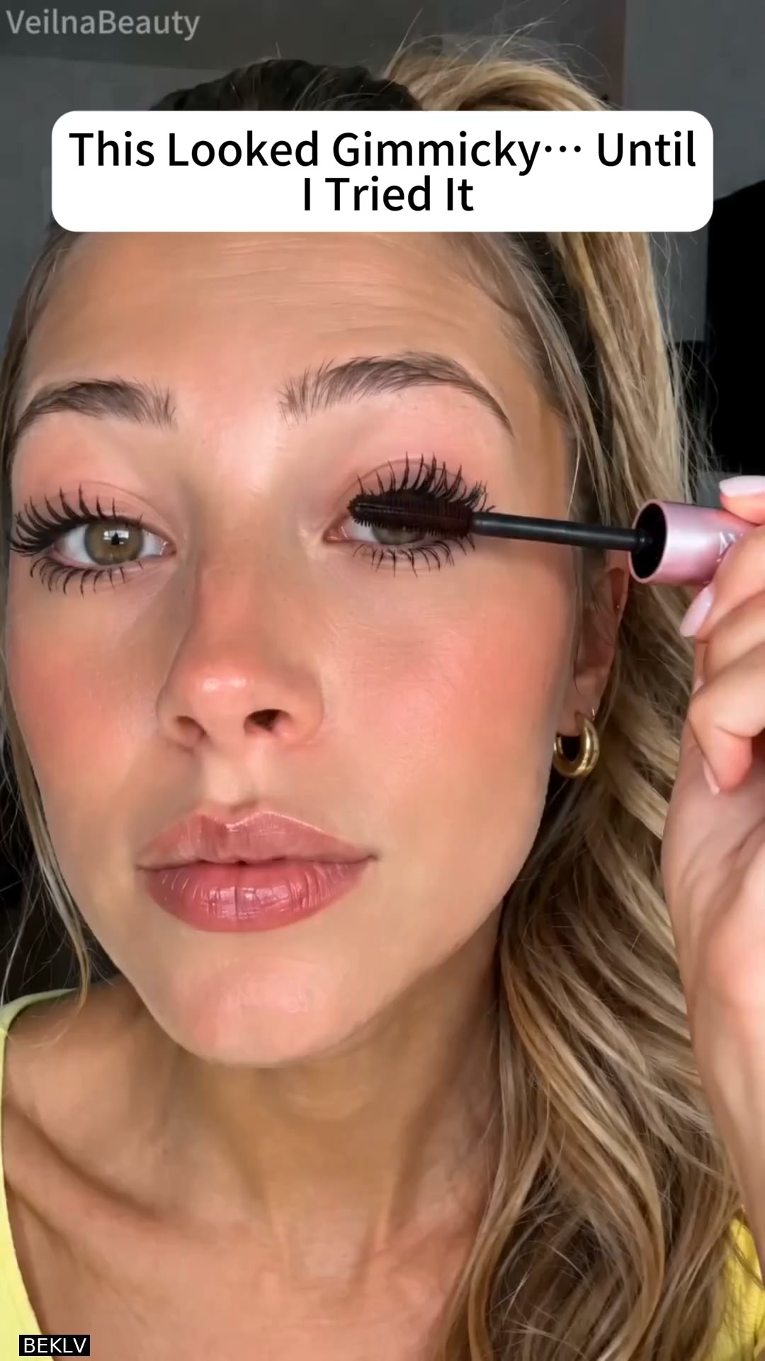 2 Brushes. 2 Benefits. One Mascara.