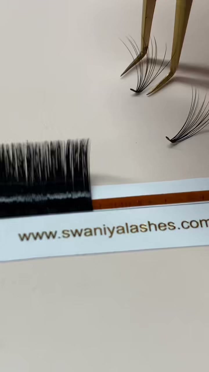 Anúncio de Swaniyalashes