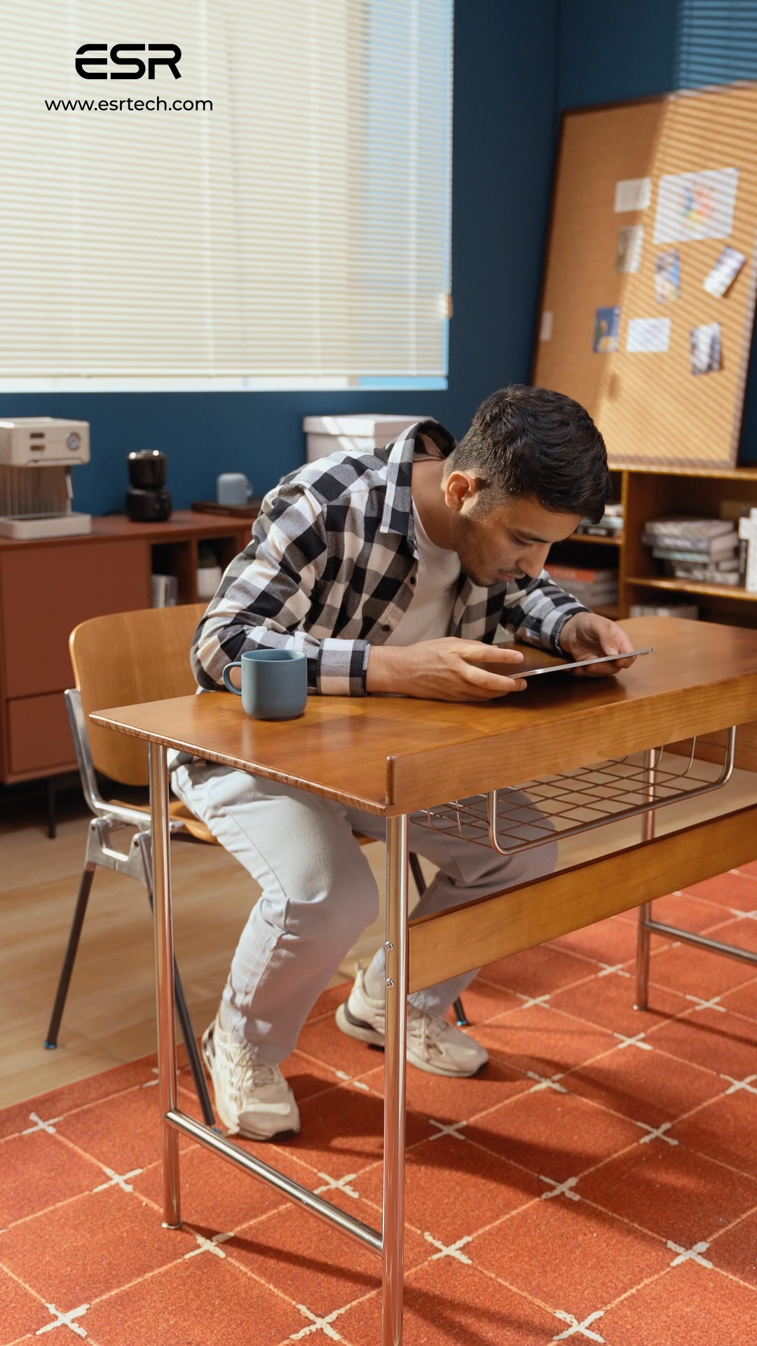 One Case, Two Modes – Snap, Switch, Go.