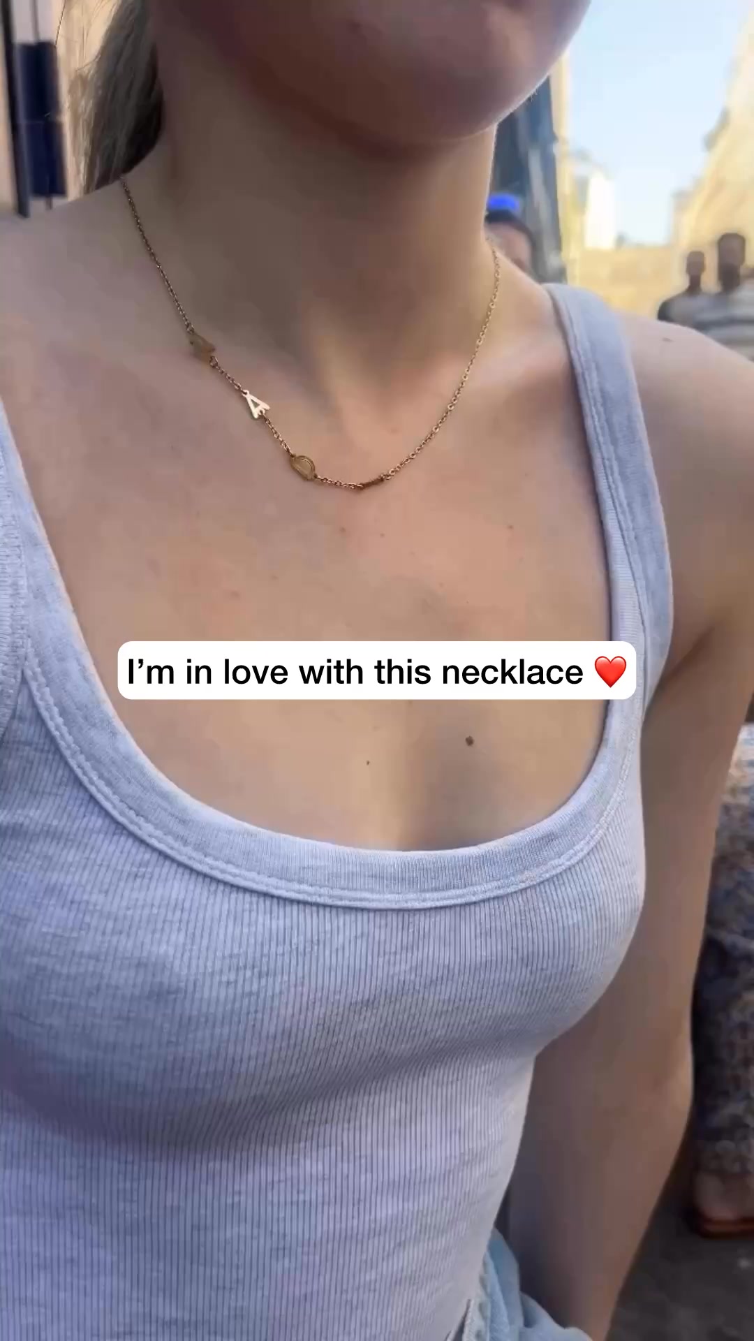Personalized necklace with side letters