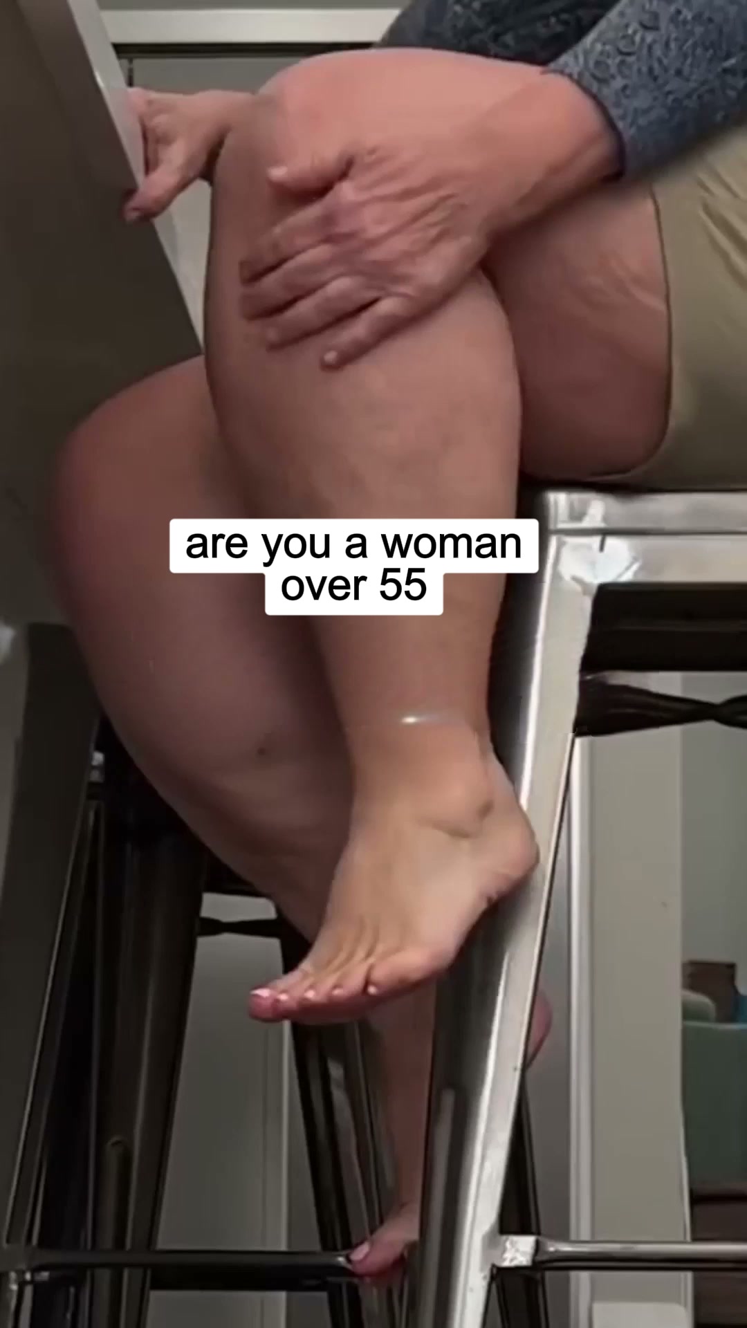 Tired of swollen, aching legs? FlowSocks™ offers the perfect solution with ease! 4.8/5