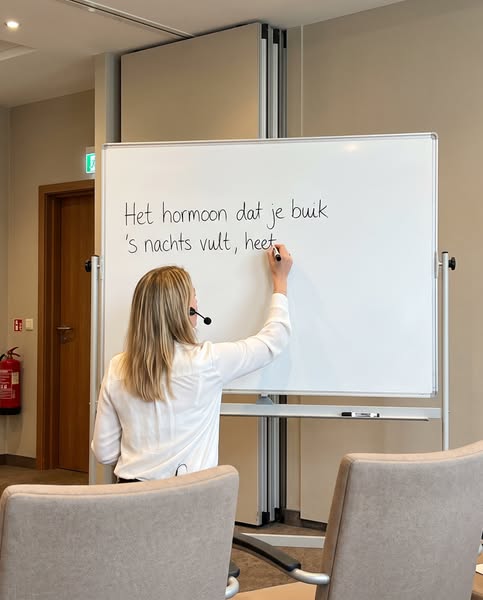 Als je in de overgang zit en niet meer doorslaapt — lees dit.