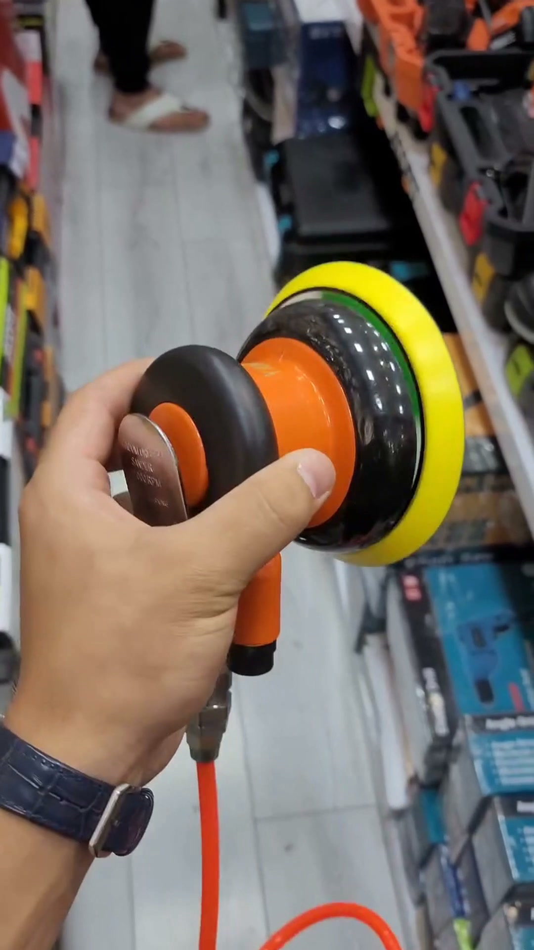 The Ultimate Air Sander – Compact Fury, Infinite Precision