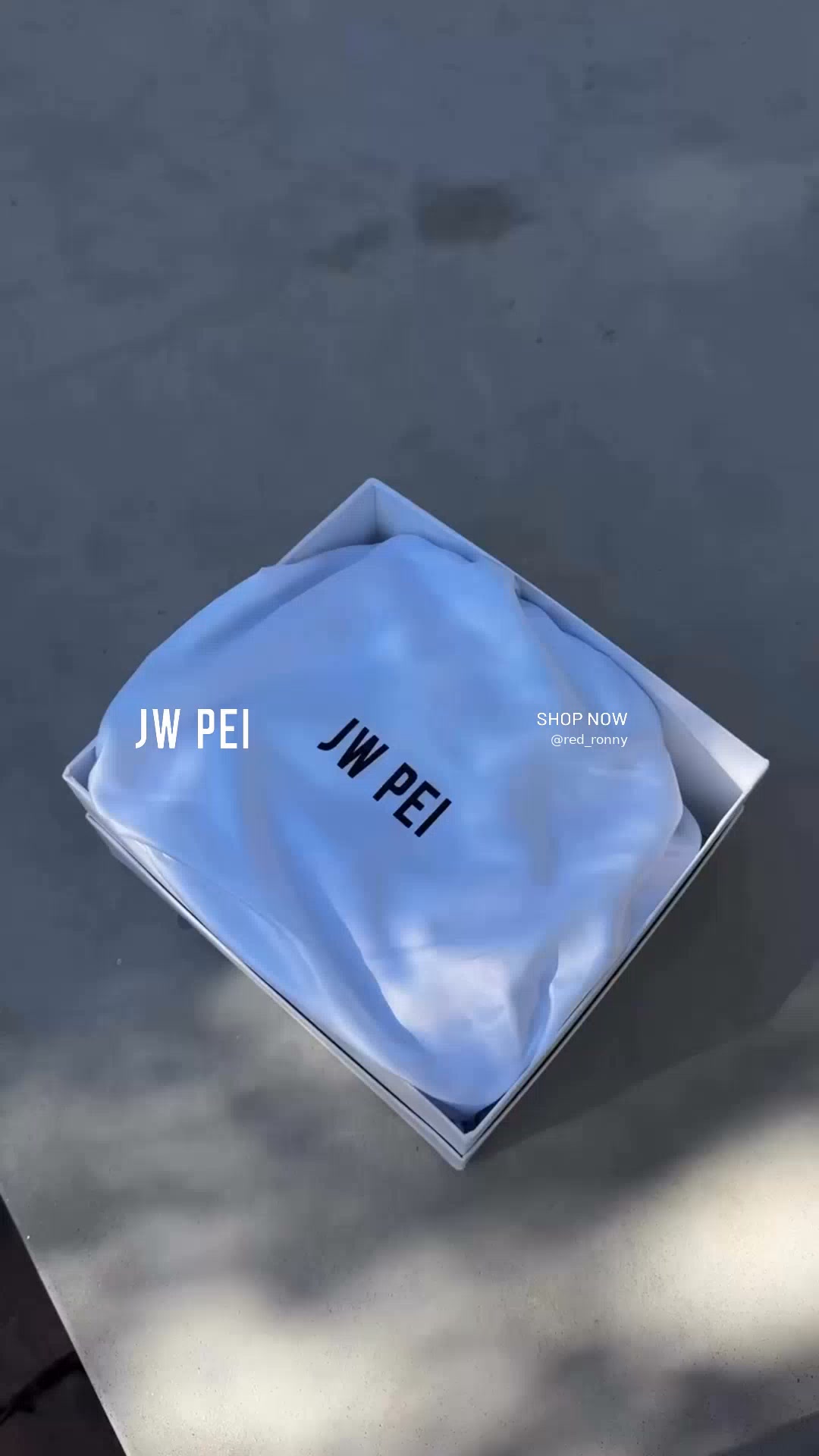 Anúncio de JW PEI UK