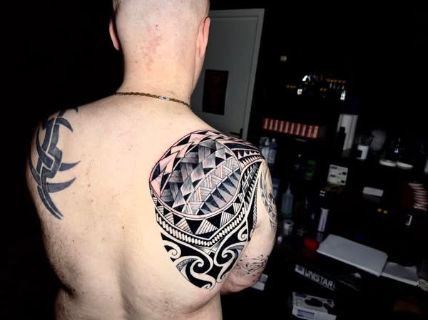 Tattoo Consultation + €200 discount on a whole day session !